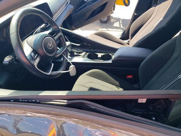 2023 HYUNDAI ELANTRA SEL w/Convenience Pkg