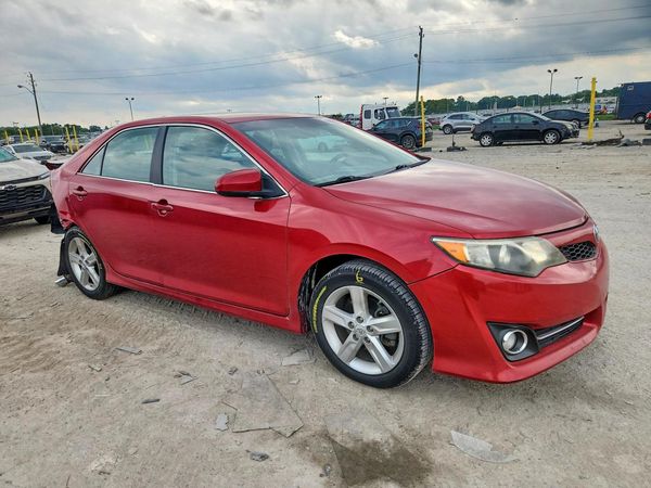 2013 TOYOTA CAMRY