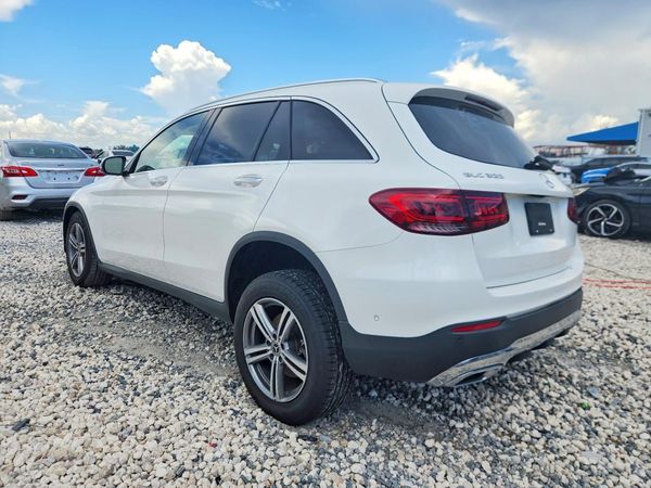 2022 MERCEDES-BENZ GLC GLC300