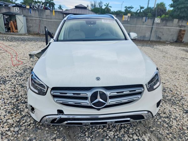 2022 MERCEDES-BENZ GLC GLC300