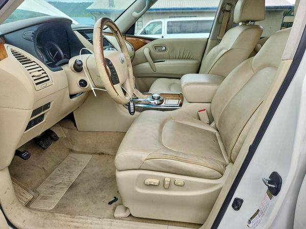 2012 INFINITI QX56 BASE