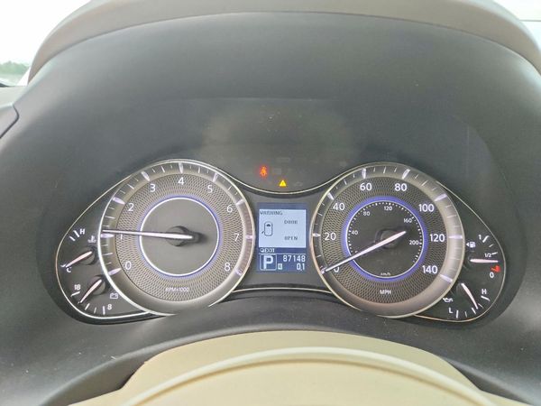 2012 INFINITI QX56 BASE