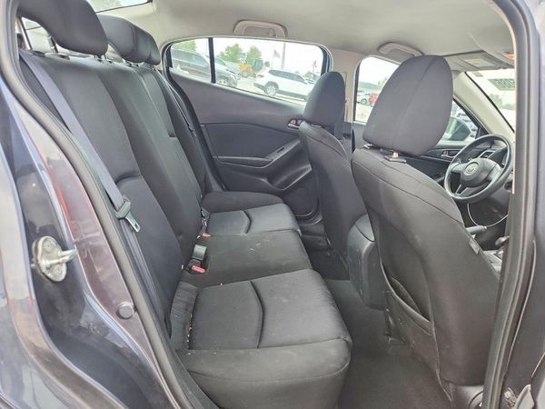 2015 MAZDA 3 SV/Base