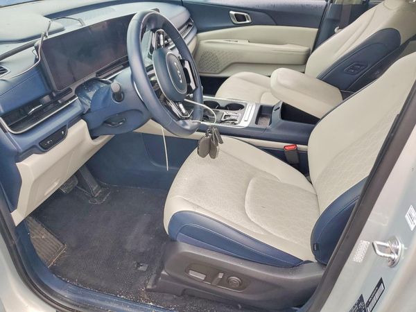2025 KIA CARNIVAL