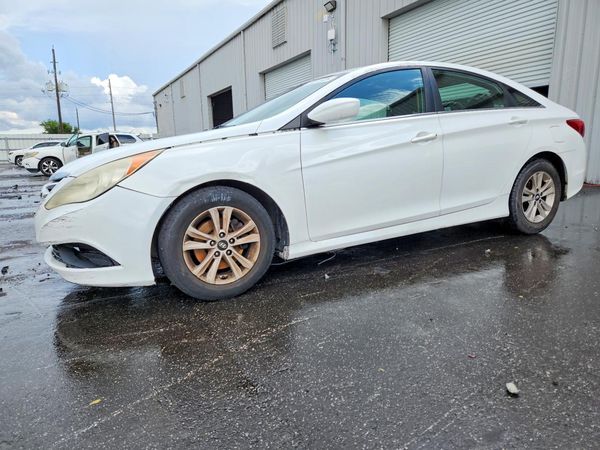 2014 HYUNDAI SONATA