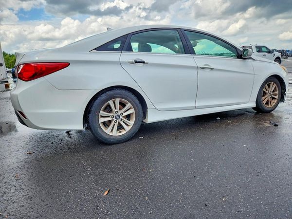 2014 HYUNDAI SONATA