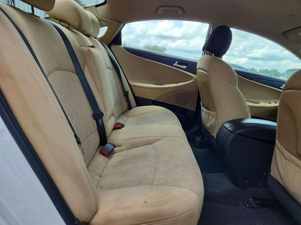 2014 HYUNDAI SONATA