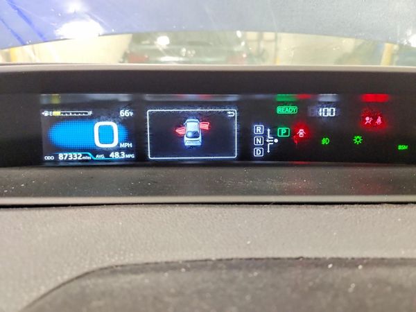 2016 TOYOTA PRIUS