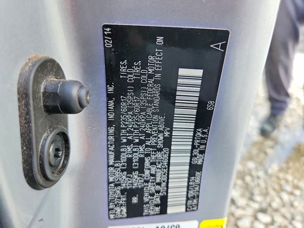 2014 TOYOTA SIENNA