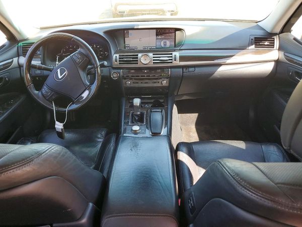 2013 LEXUS LS — CKPT