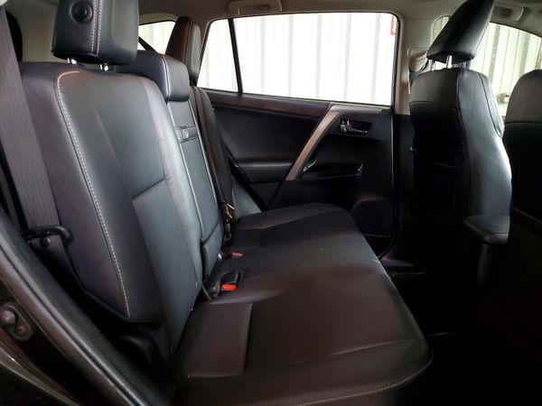2017 TOYOTA RAV4 Ltd Hybrid