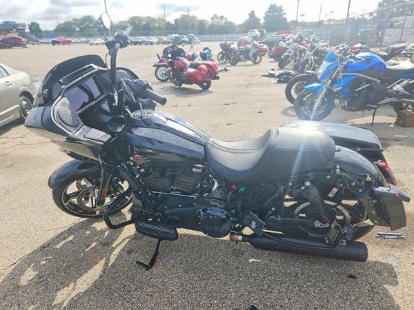 2025 HARLEY-DAVIDSON FL — LSDT