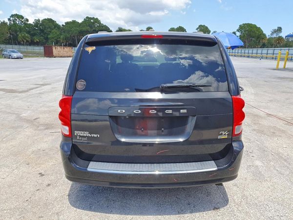 2016 DODGE GRAND CARAVAN R/T