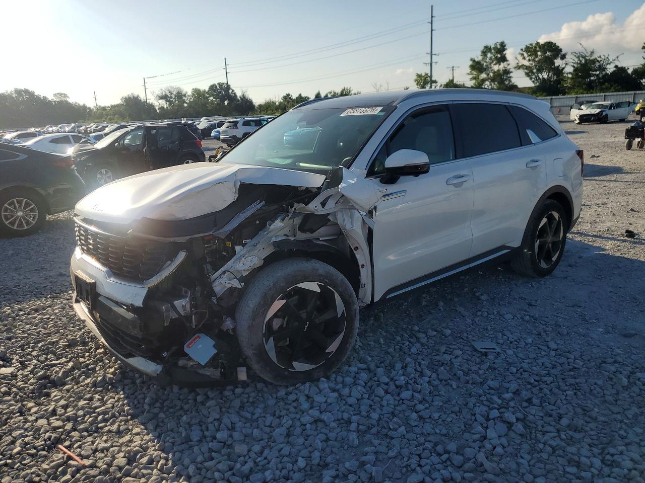 2025 KIA SORENTO