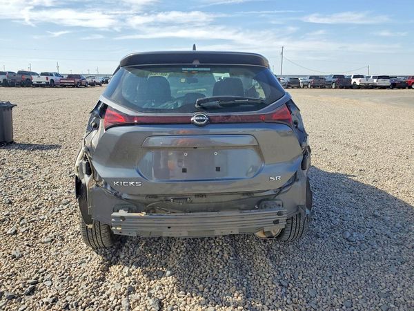 2024 NISSAN KICKS SR