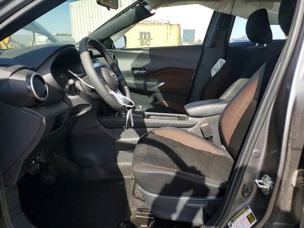 2024 NISSAN KICKS SR