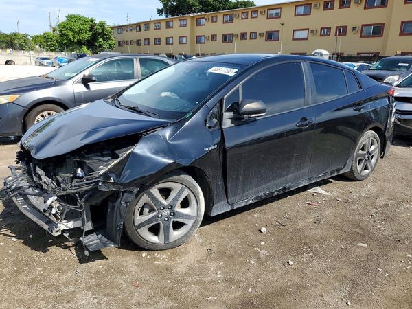 2021 TOYOTA PRIUS