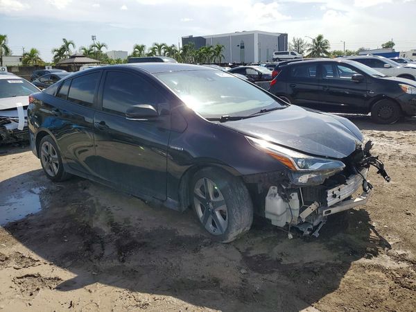 2021 TOYOTA PRIUS