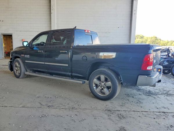 2017 RAM 1500 SLT CREW CAB 4X4
