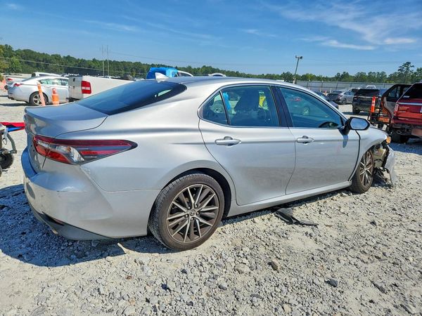 2021 TOYOTA CAMRY