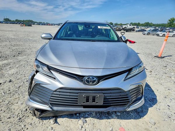 2021 TOYOTA CAMRY