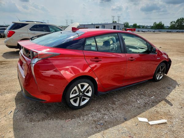 2018 TOYOTA PRIUS