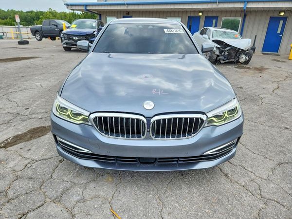 2019 BMW 530