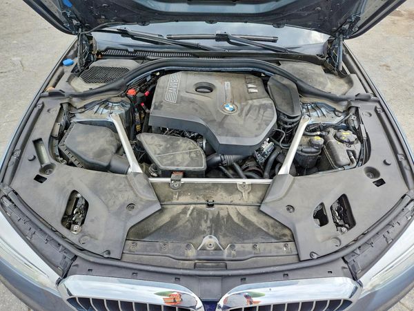 2019 BMW 530