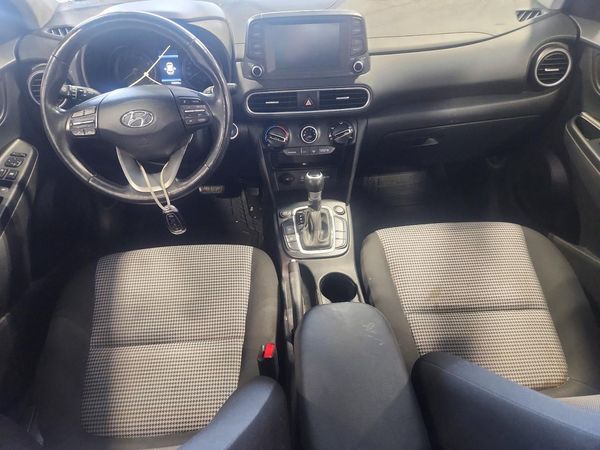 2021 HYUNDAI KONA SEL