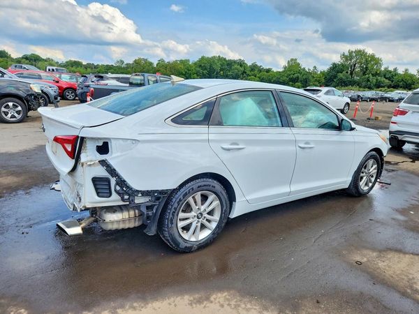 2017 HYUNDAI SONATA SE, Eco