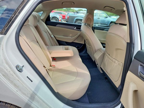 2017 HYUNDAI SONATA SE, Eco