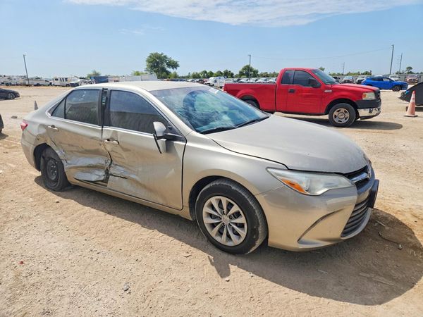 2017 TOYOTA CAMRY