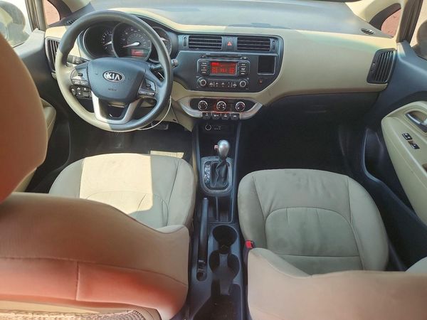 2015 KIA RIO