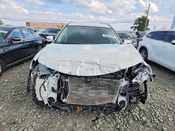 2018 NISSAN ROGUE