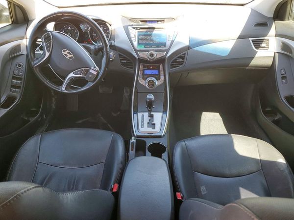 2013 HYUNDAI ELANTRA