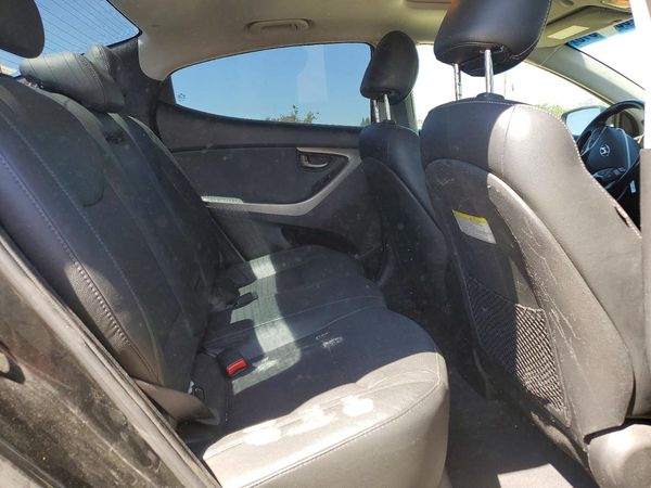 2013 HYUNDAI ELANTRA