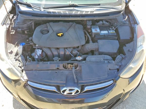 2013 HYUNDAI ELANTRA