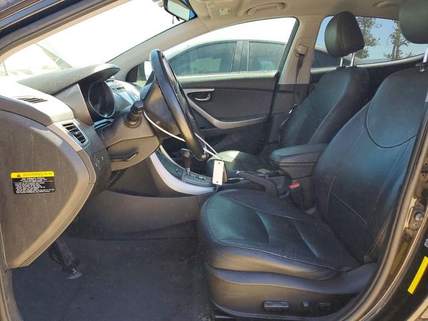 2013 HYUNDAI ELANTRA