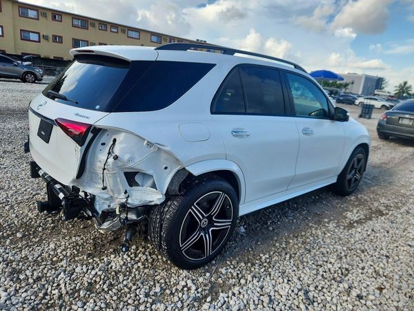 2026 MERCEDES-BENZ GLE