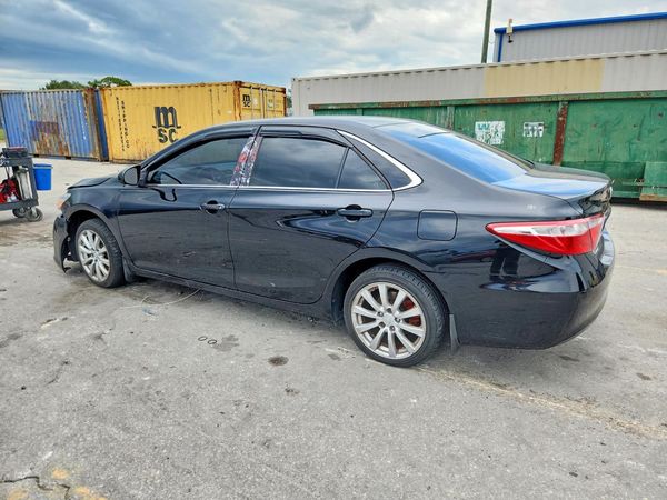 2017 TOYOTA CAMRY
