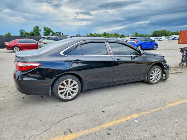 2017 TOYOTA CAMRY