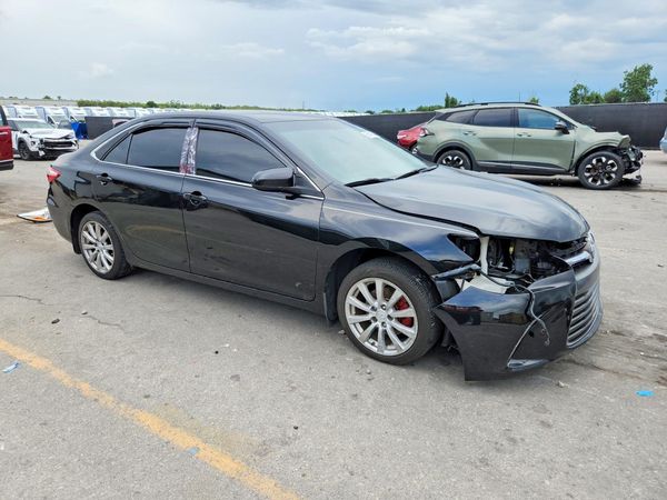 2017 TOYOTA CAMRY