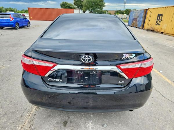 2017 TOYOTA CAMRY