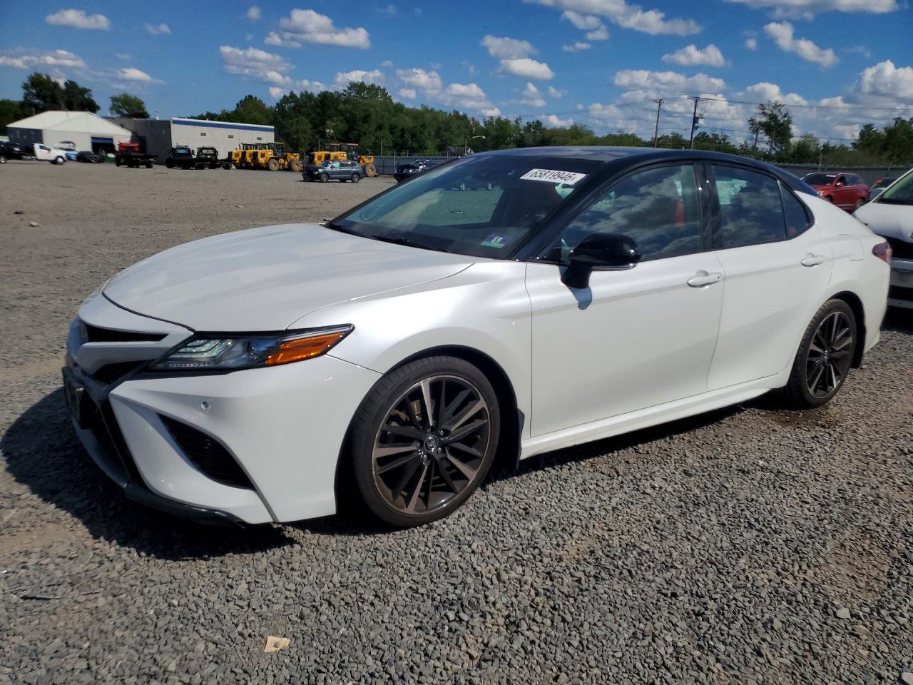 2018 TOYOTA CAMRY