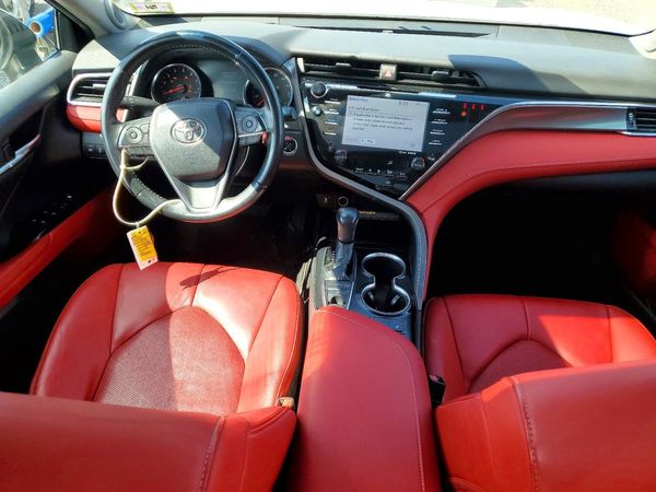 2018 TOYOTA CAMRY