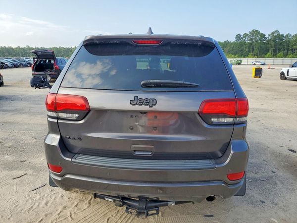 2020 JEEP GRAND CHEROKEE Laredo