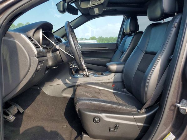 2020 JEEP GRAND CHEROKEE Laredo