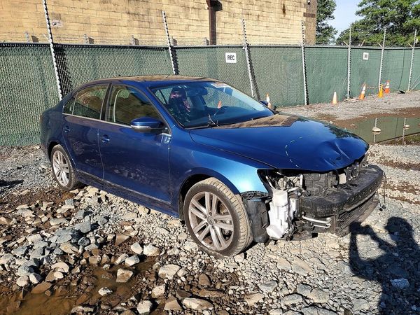 2017 VOLKSWAGEN JETTA SEL, SEL Premium