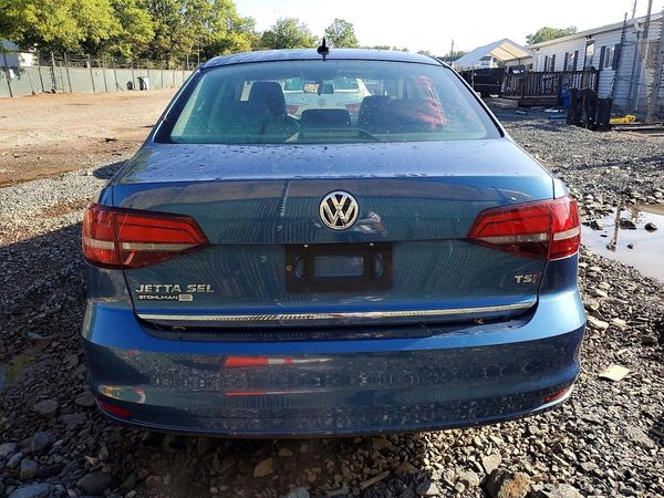 2017 VOLKSWAGEN JETTA SEL, SEL Premium