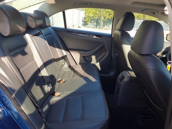 2017 VOLKSWAGEN JETTA SEL, SEL Premium